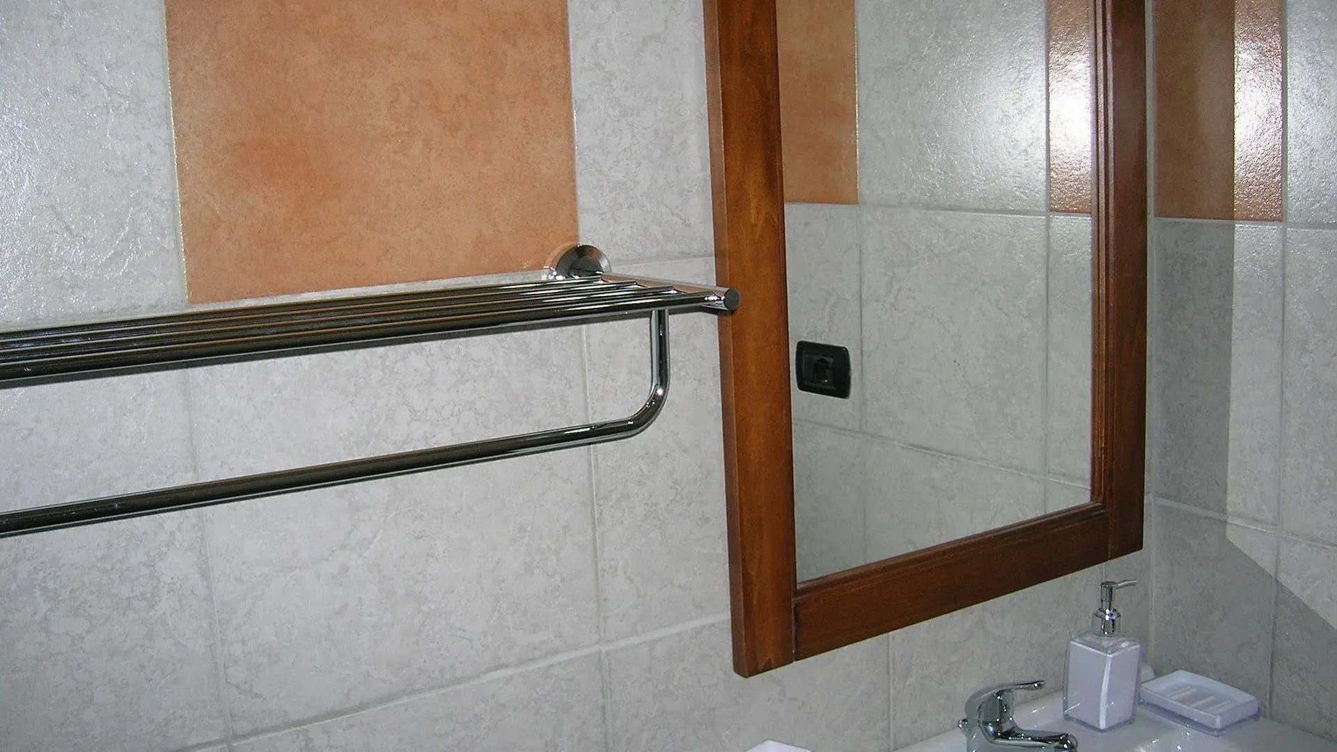 B&B Al Carotin Mantello 0*,